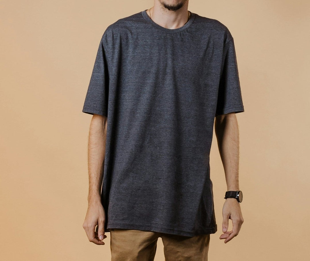 Size Guide: Why Oversized T-Shirts Look Different On Everyone - Cocktailored