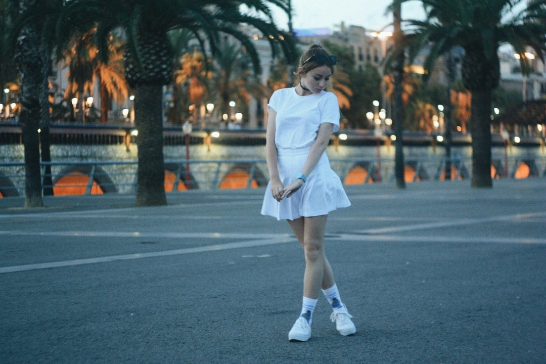 Styling Ladies White T-shirts for Chilly October Days - Cocktailored